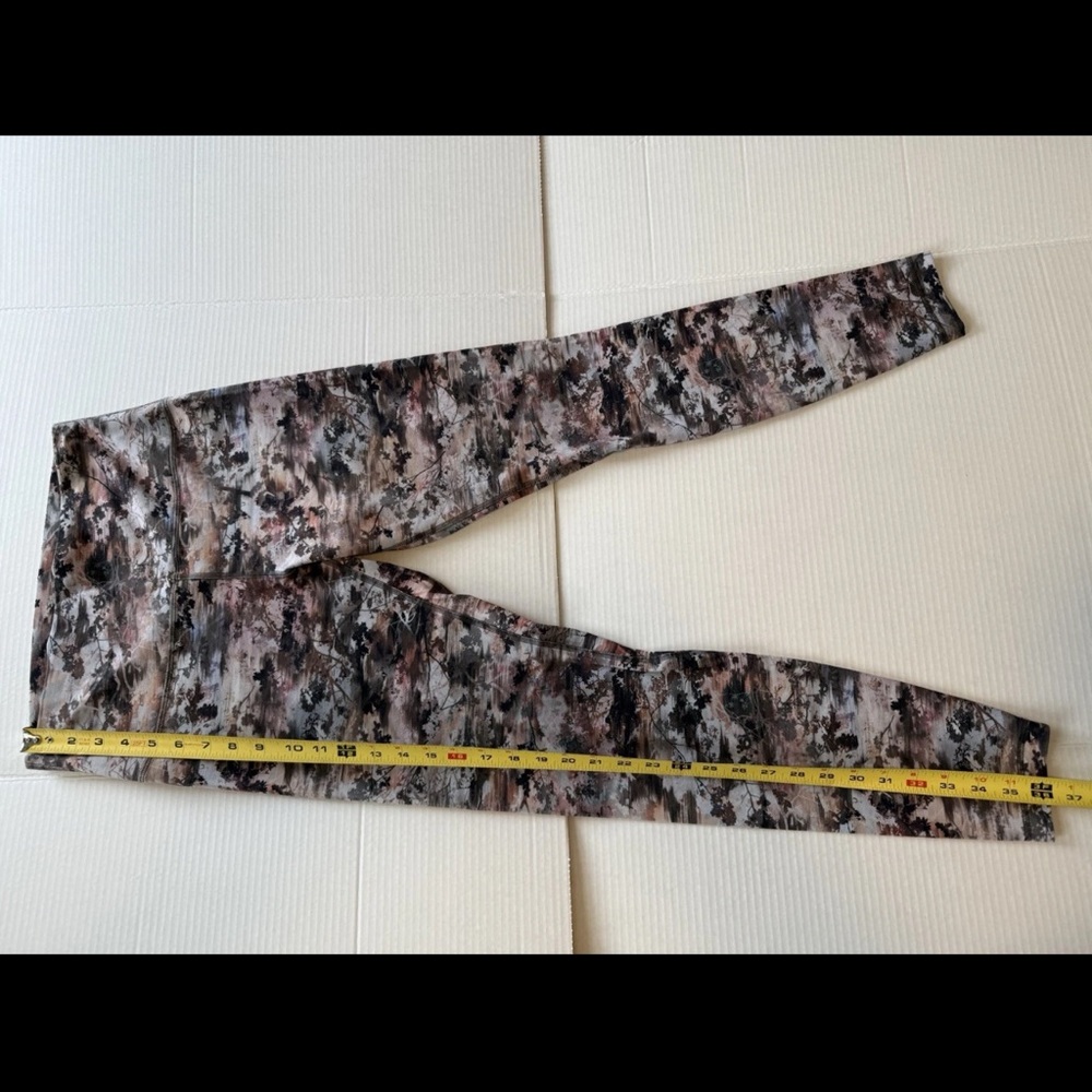 Lululemon Free To Be Set Leggings 10, Reversible Bra 12 - Picture 10 of 10